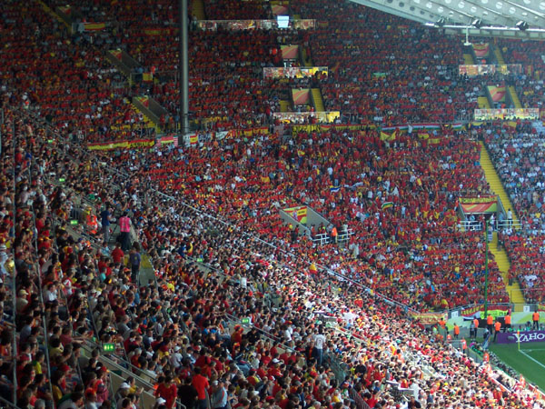 赛场风云(从意大利vs美国到西班牙vs沙特) - 博