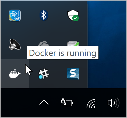 在 Windows 上运行的 Docker for Windows（图片来自 Docker 文档）